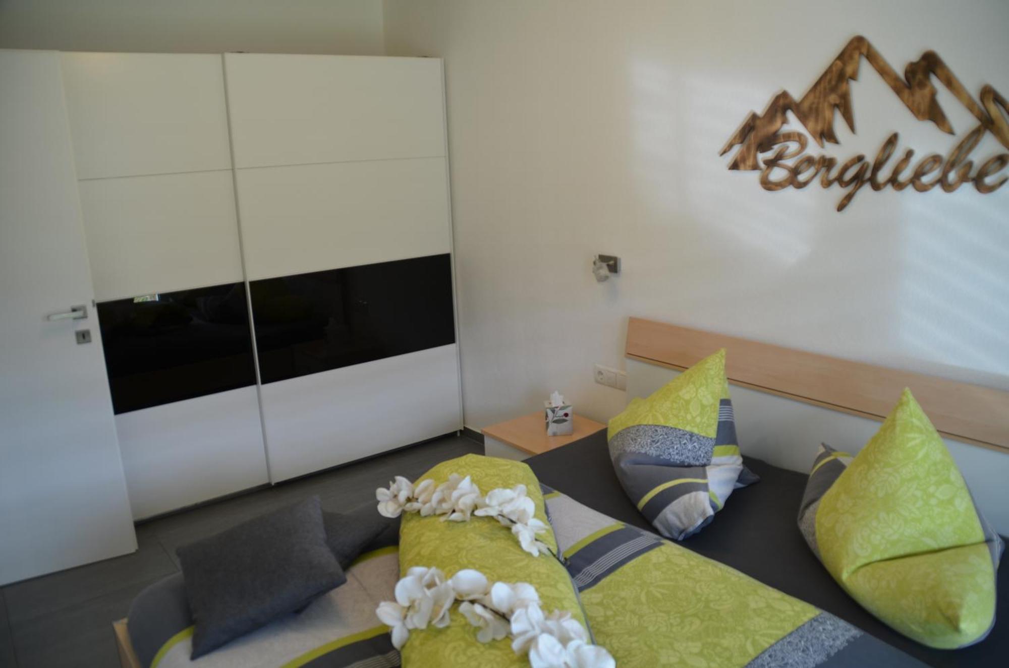 Apart Van Der Heyd Prutz Luaran gambar